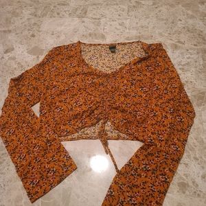 Floral long sleeve crop top